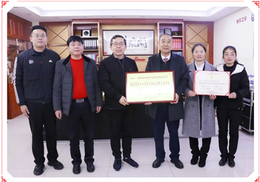 閩旋科技再添佳績，泉州市總工會黨組書記、常務(wù)副主席韓衛(wèi)華一行蒞臨指導(dǎo)工作